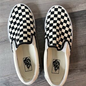 Vans Slip-On Checkerboard Sneakers - Black & White /M8.5, W10